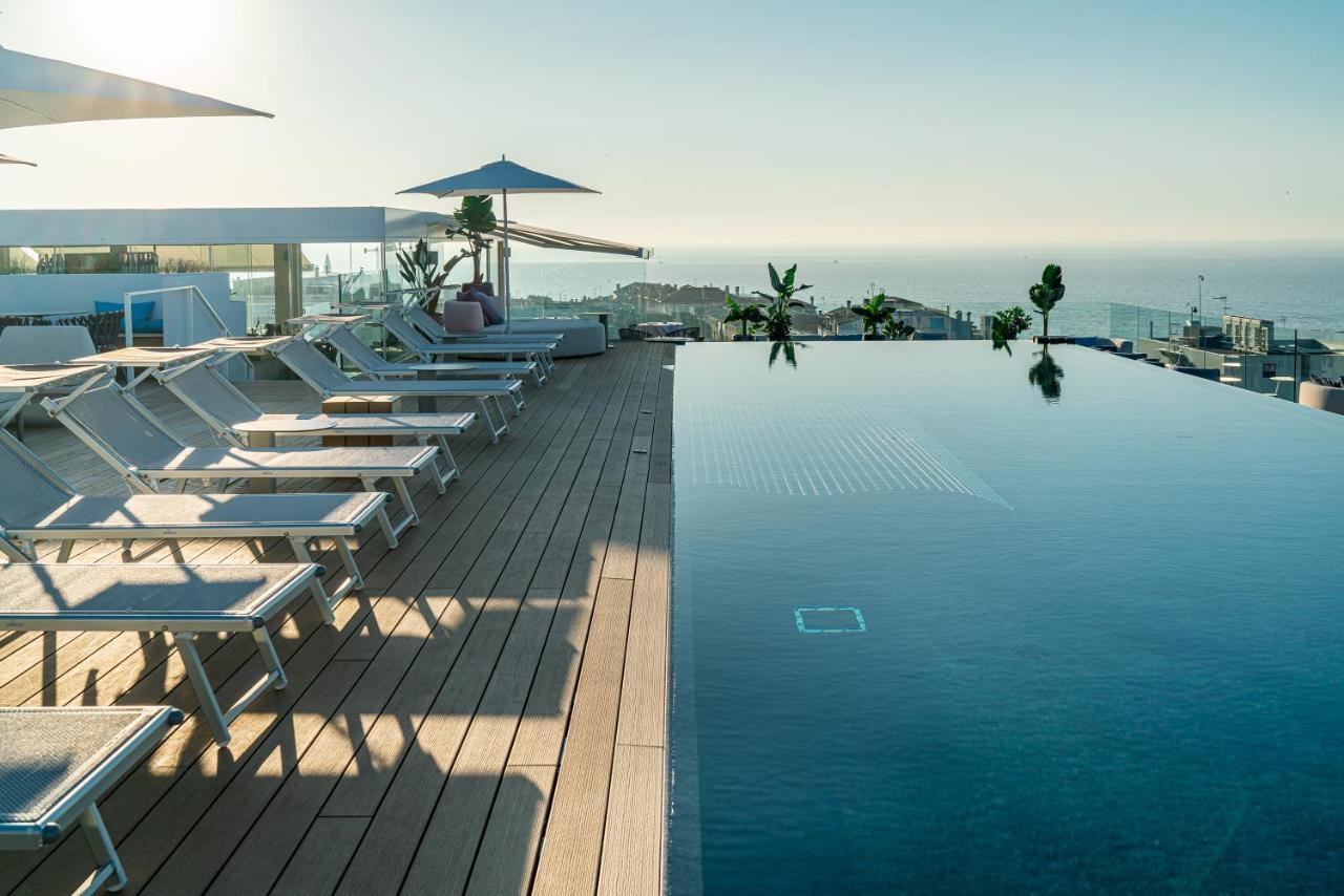 The One Caorle - Hotel & Apartments Esterno foto Infinity pool at the 12 Apostles Hotel, Cape Town, South Africa