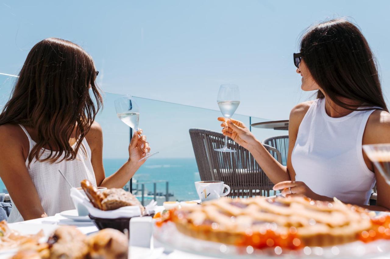 The One Caorle - Hotel & Apartments Esterno foto The Sky Bar