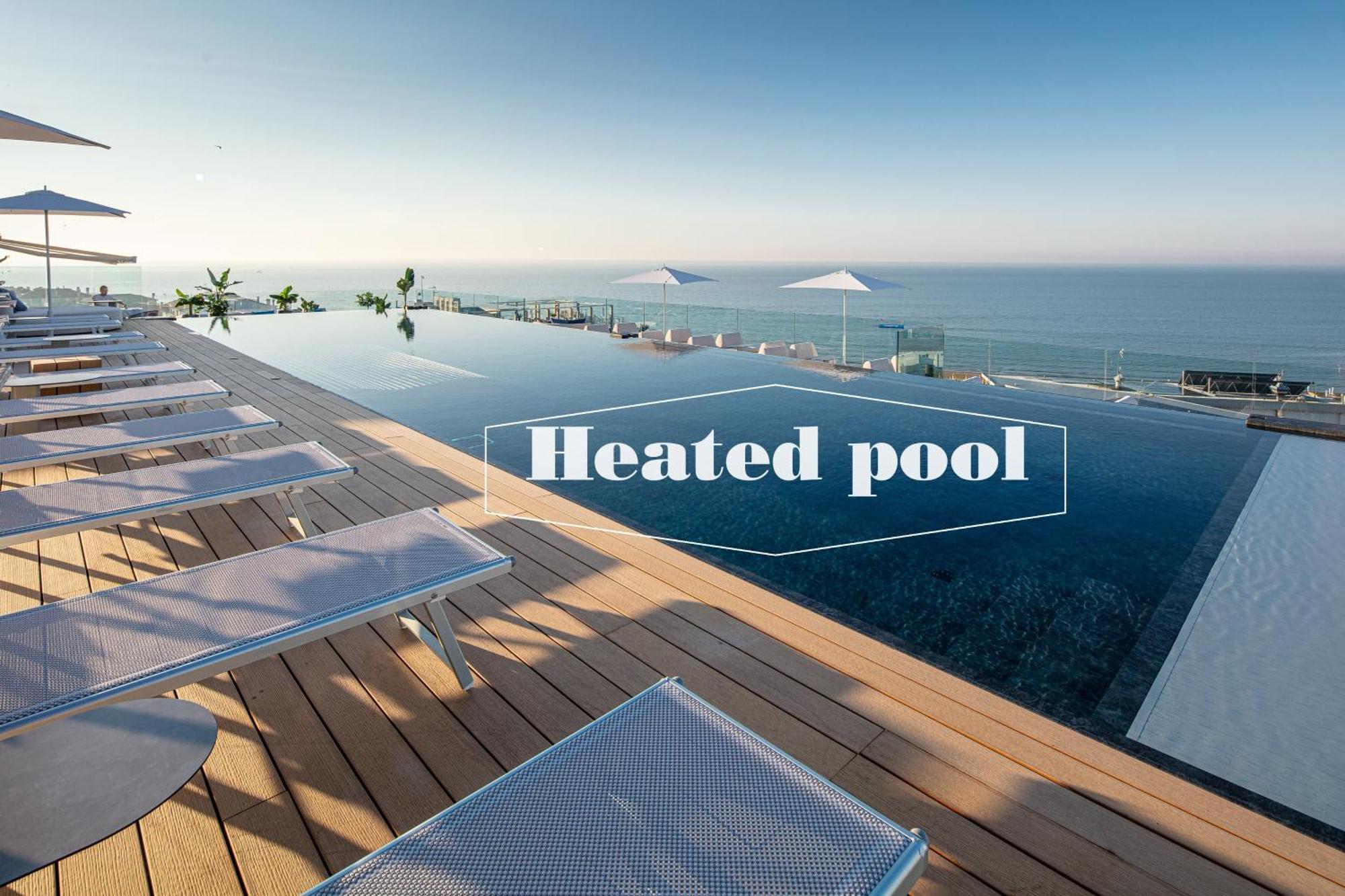 The One Caorle - Hotel & Apartments Esterno foto Heated pool